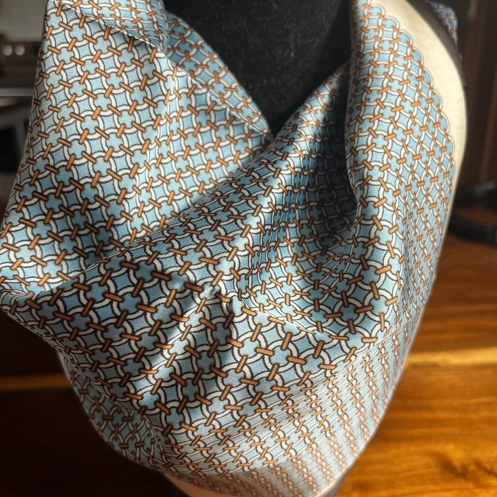 Chic Geometric Blue and Brown Scarf